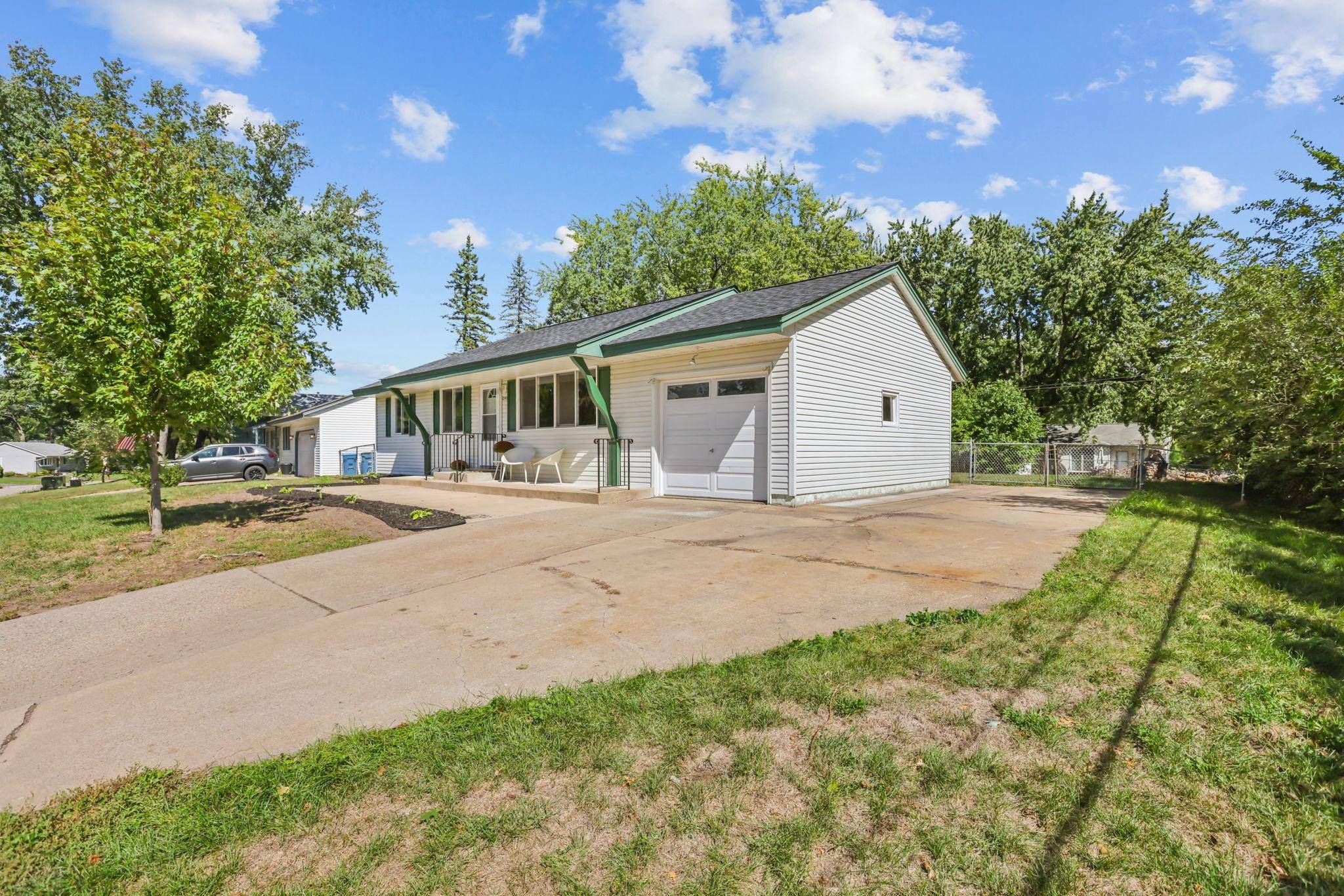 248 Galaxy DR, Circle Pines, MN 55014