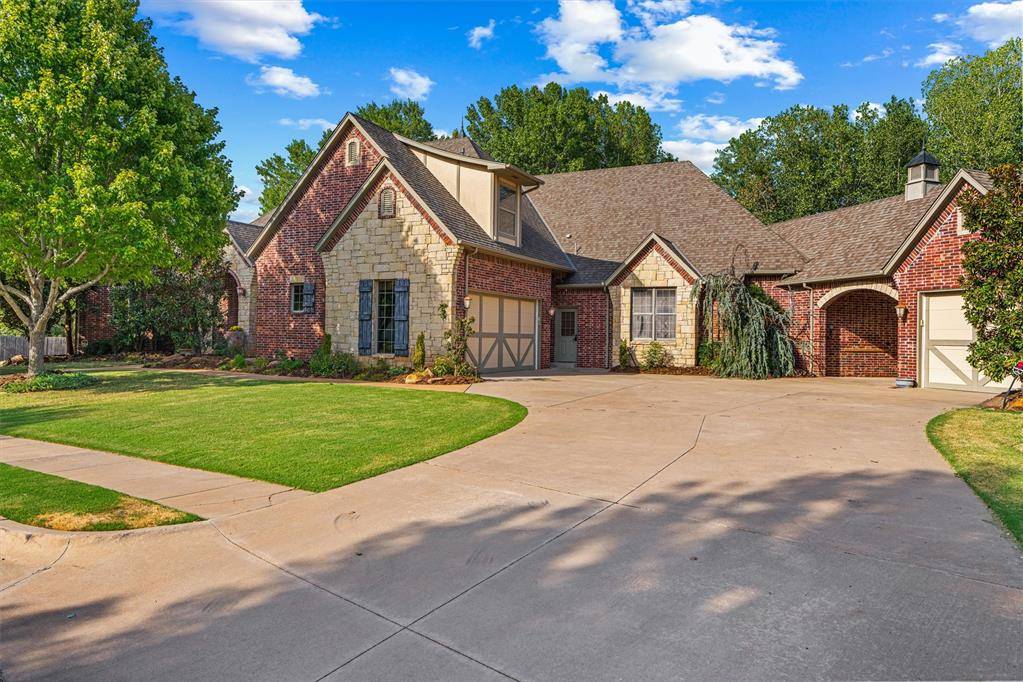 3904 Creek Bend RD, Edmond, OK 73003