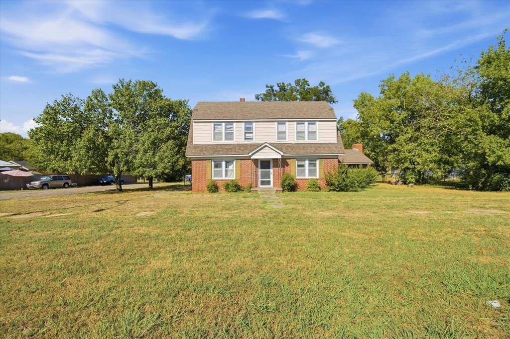 331 S Broadway ST, Konawa, OK 74849