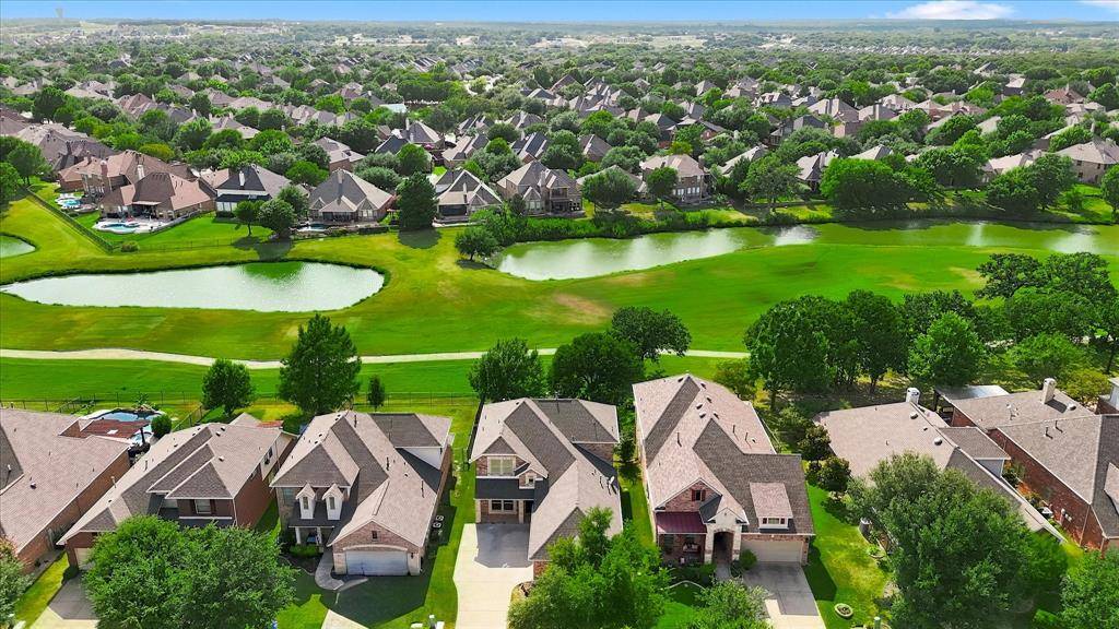 1581 Meadows Avenue, Lantana, TX 76226