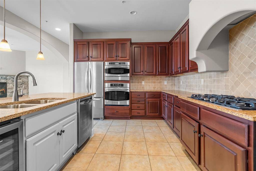 555 Via Amalfi #312, Irving, TX 75039