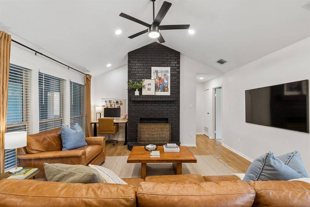 425 Kirkwood Drive, Lewisville, TX 75067