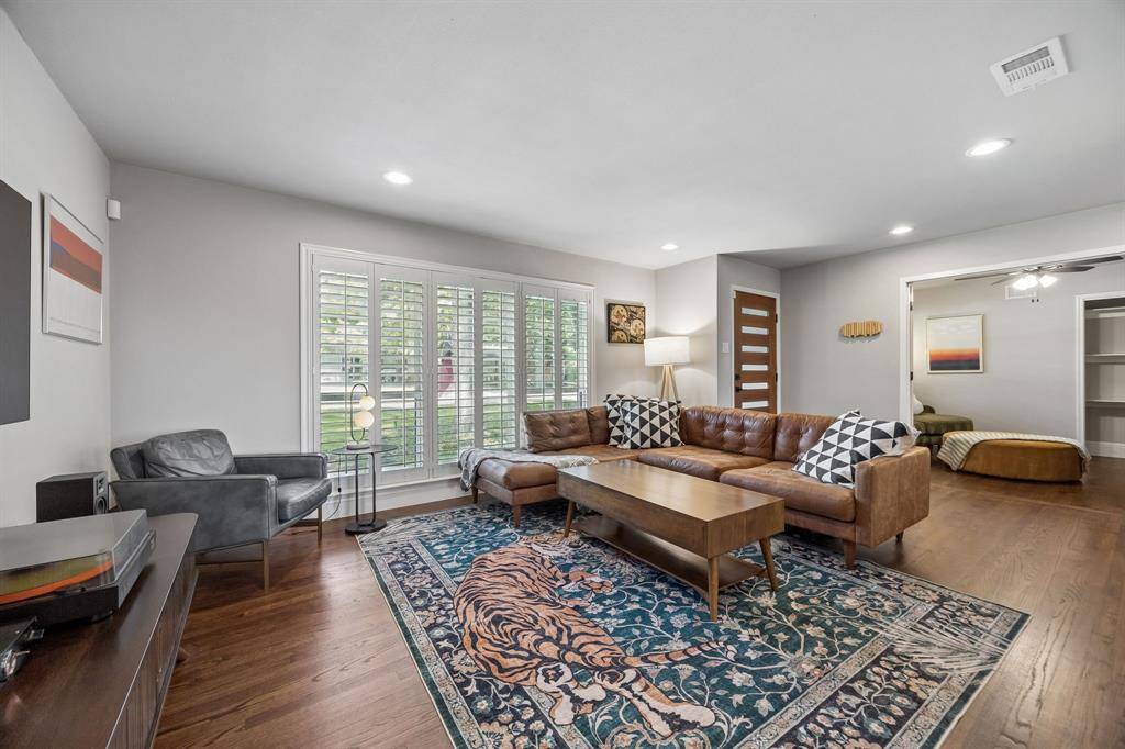 721 James Drive, Richardson, TX 75080