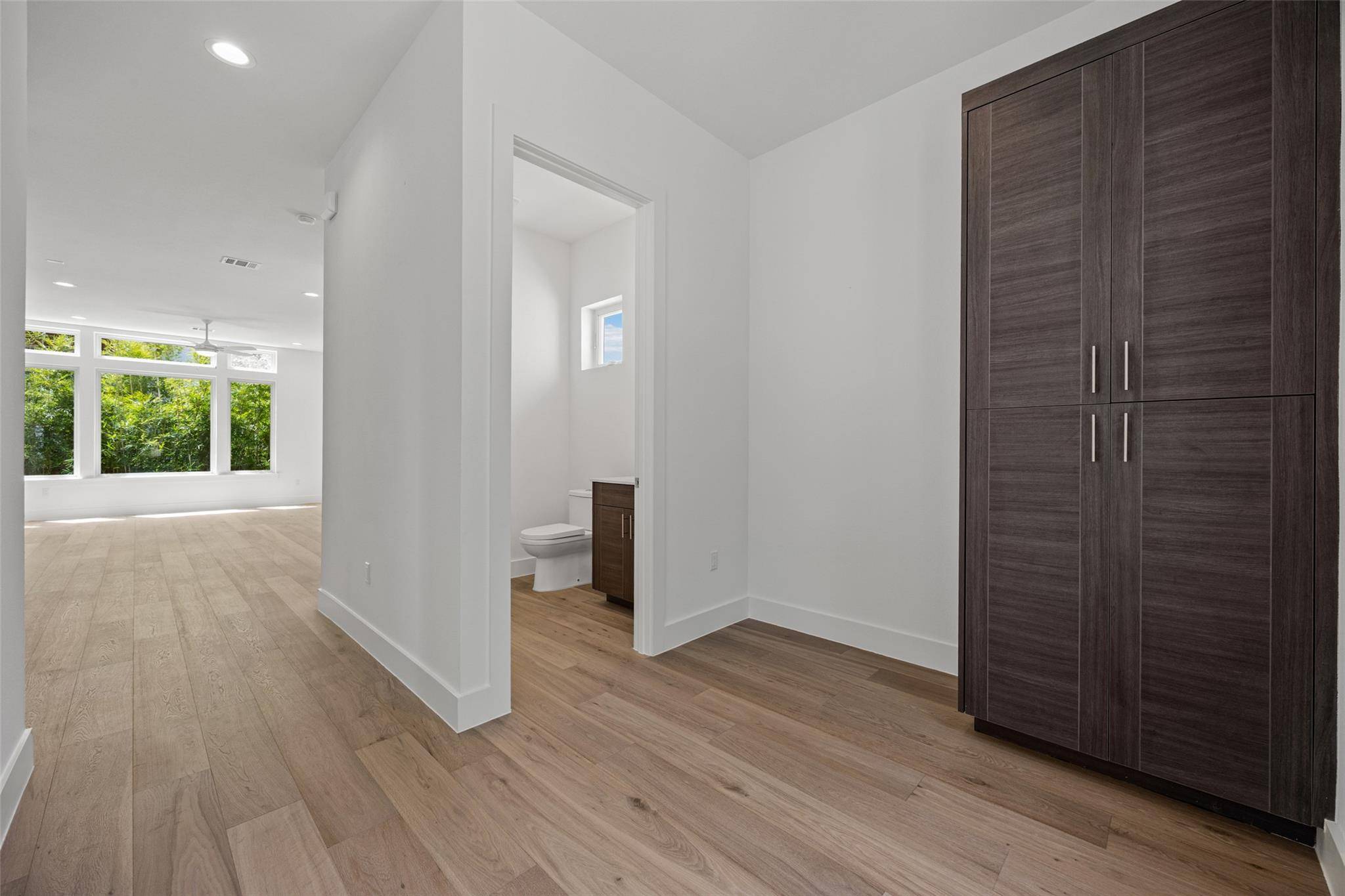 900 S 2nd ST #20, Austin, TX 78704
