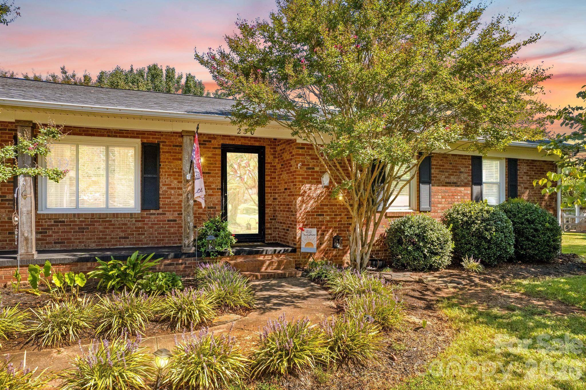 230 E Old Farm RD, Salisbury, NC 28146