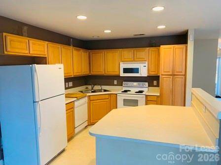 11164 Saintsbury PL, Charlotte, NC 28270