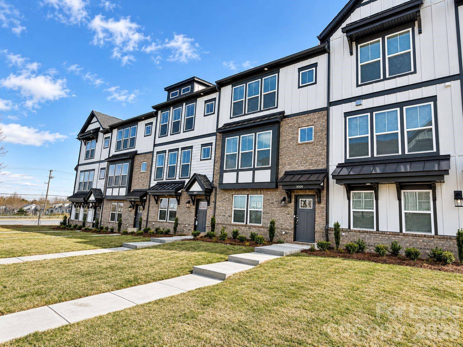 3009 Rexton LN, Charlotte, NC 28262