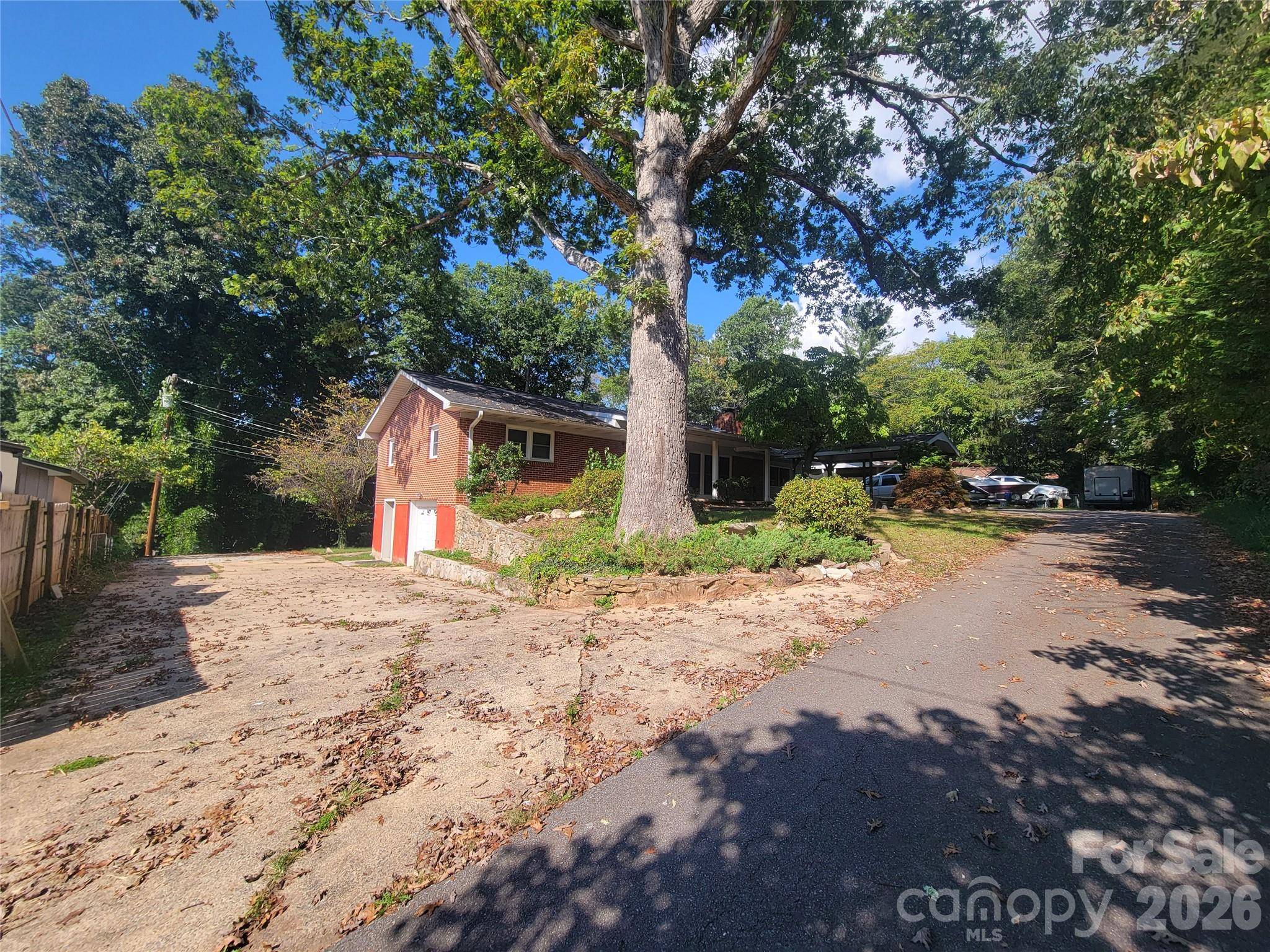 67 Fairlane DR, Waynesville, NC 28786