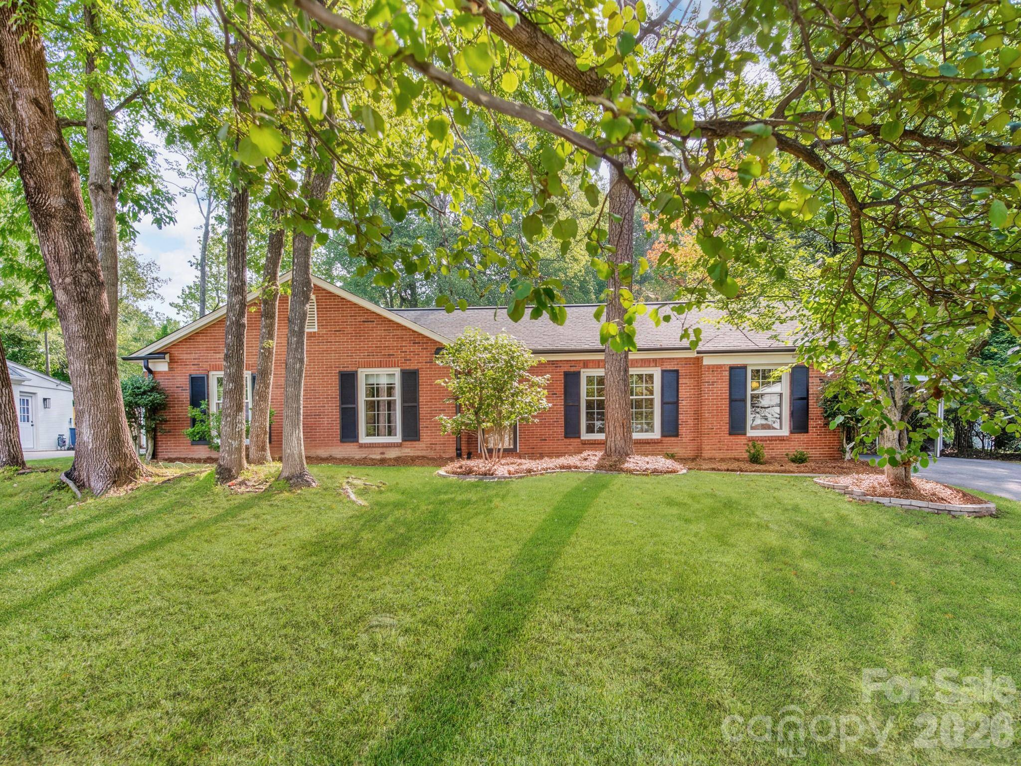 6821 Old Post RD, Charlotte, NC 28212