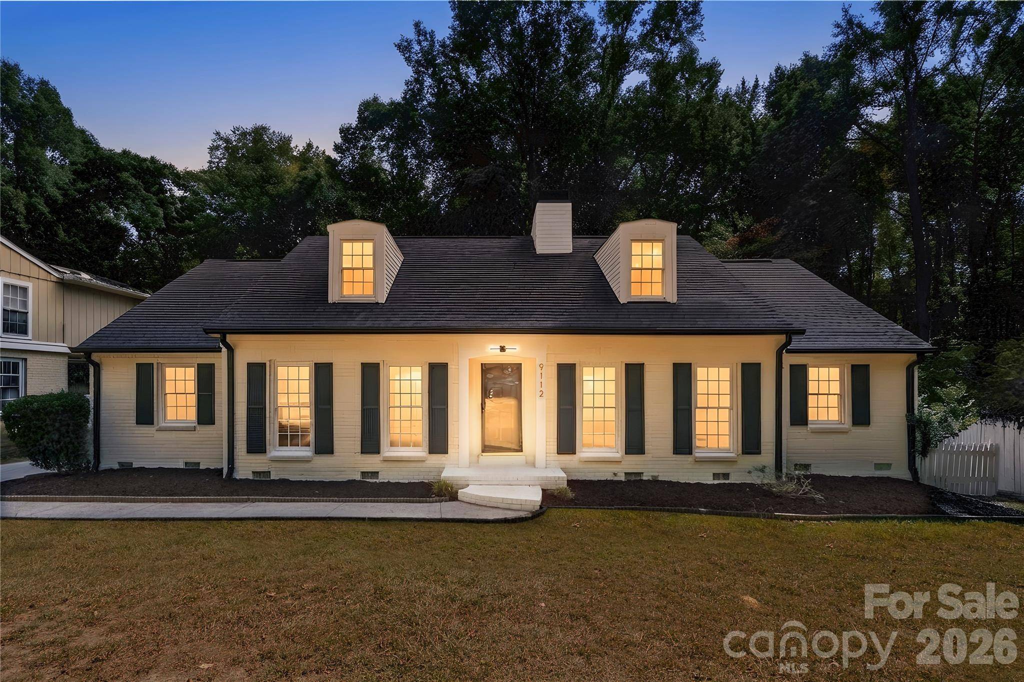 9112 Hinson DR, Charlotte, NC 28105