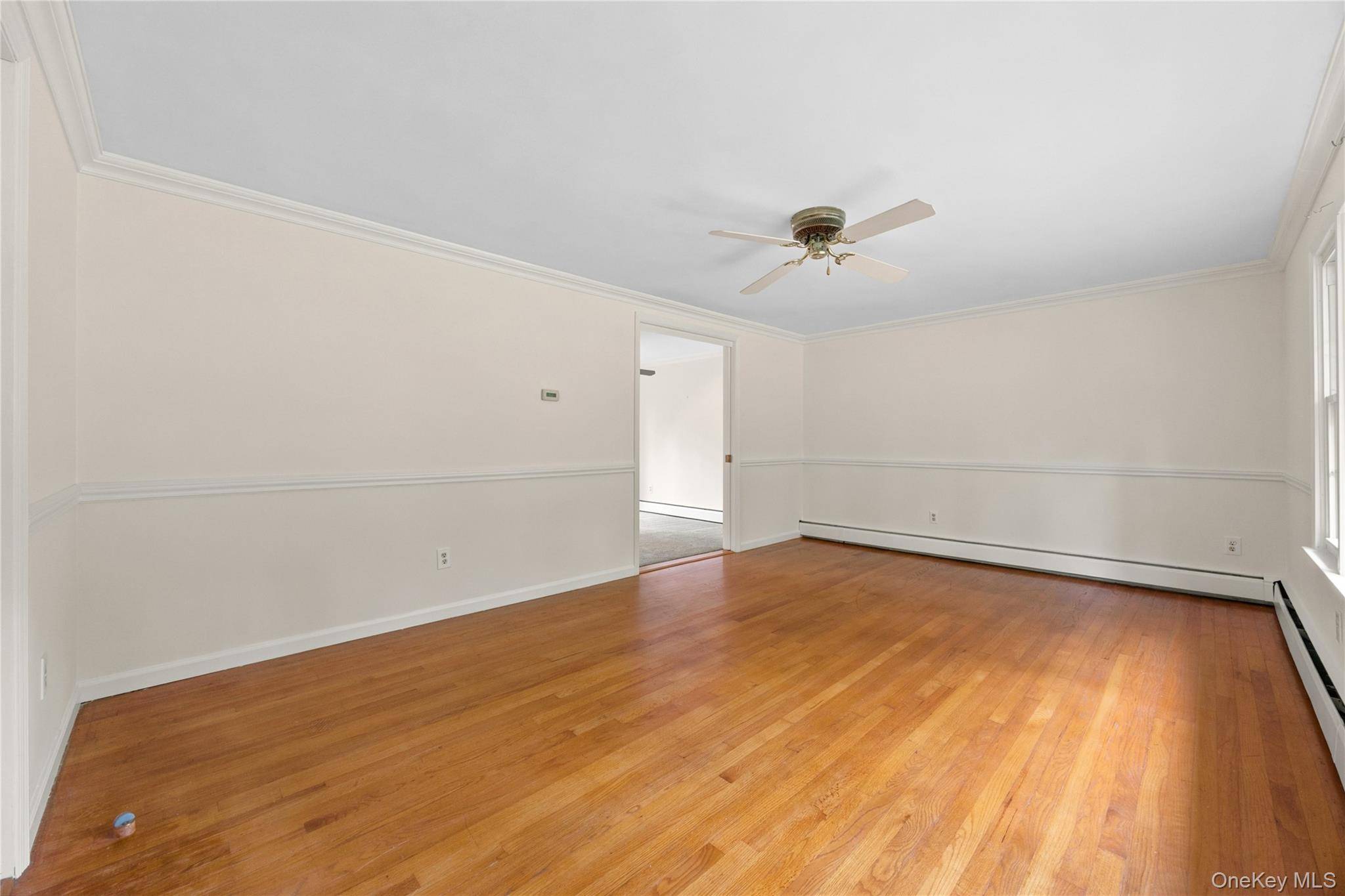6 Hillside TER, Mahopac, NY 10541