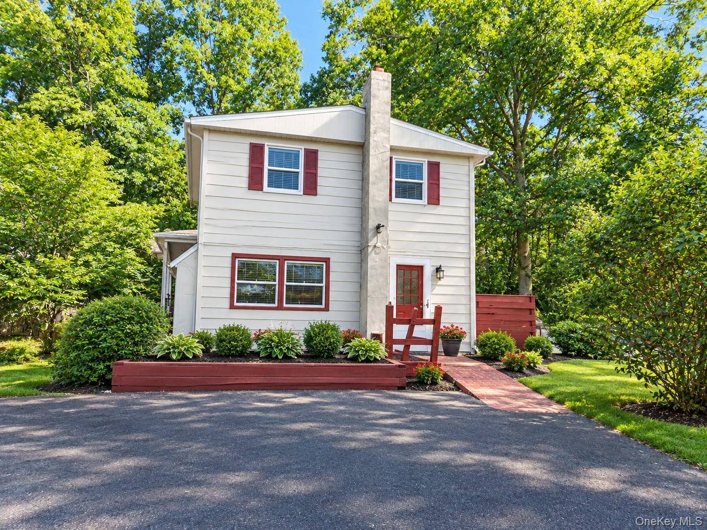 1836 State Route 52 RD, Walden, NY 12586