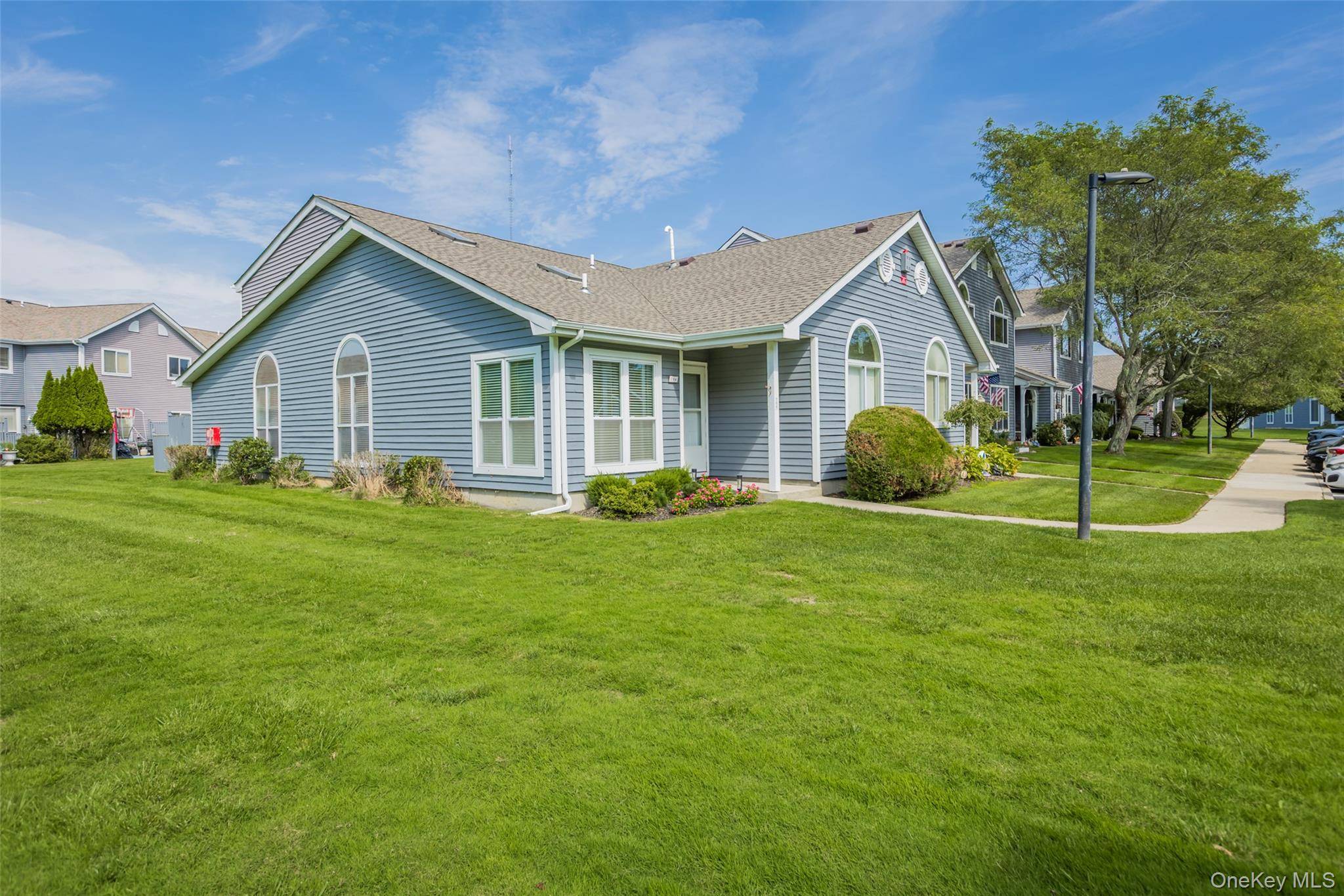 764 Birchwood Park DR, Middle Island, NY 11953