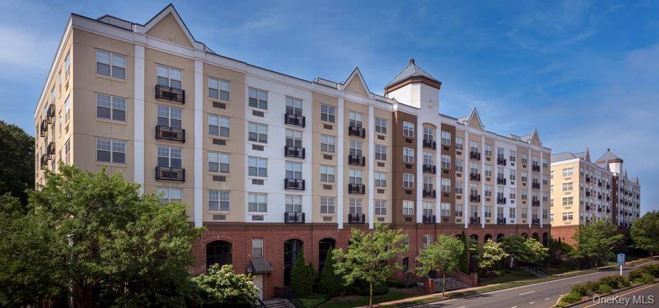 1100 Avalon Square #S1311, Glen Cove, NY 11542