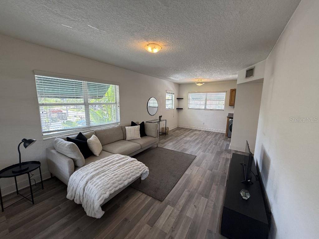 212 S CHURCH AVE #211, Tampa, FL 33609