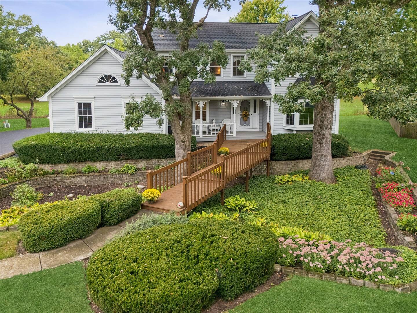 2146 Oak CT, Naperville, IL 60565