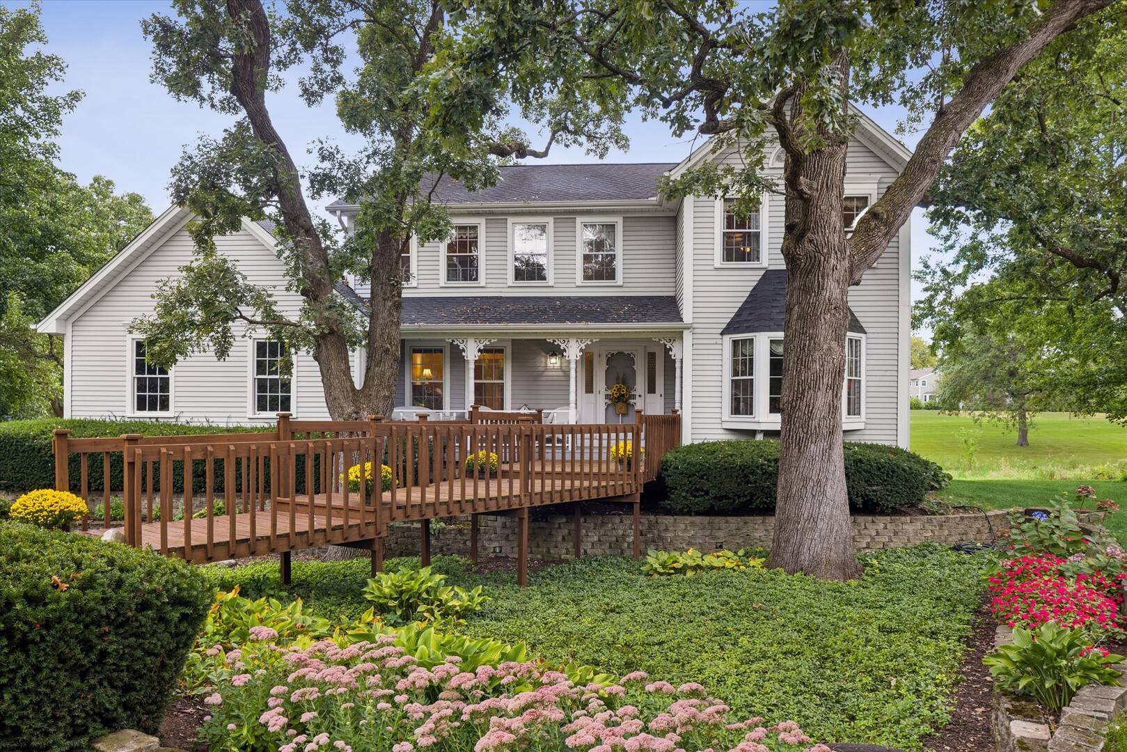 2146 Oak CT, Naperville, IL 60565