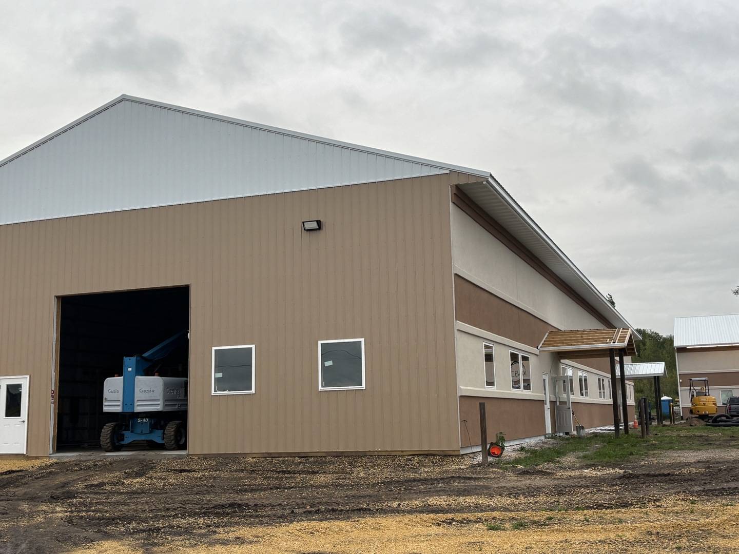 3052 LINCOLN WAY, Clinton, IA 52732