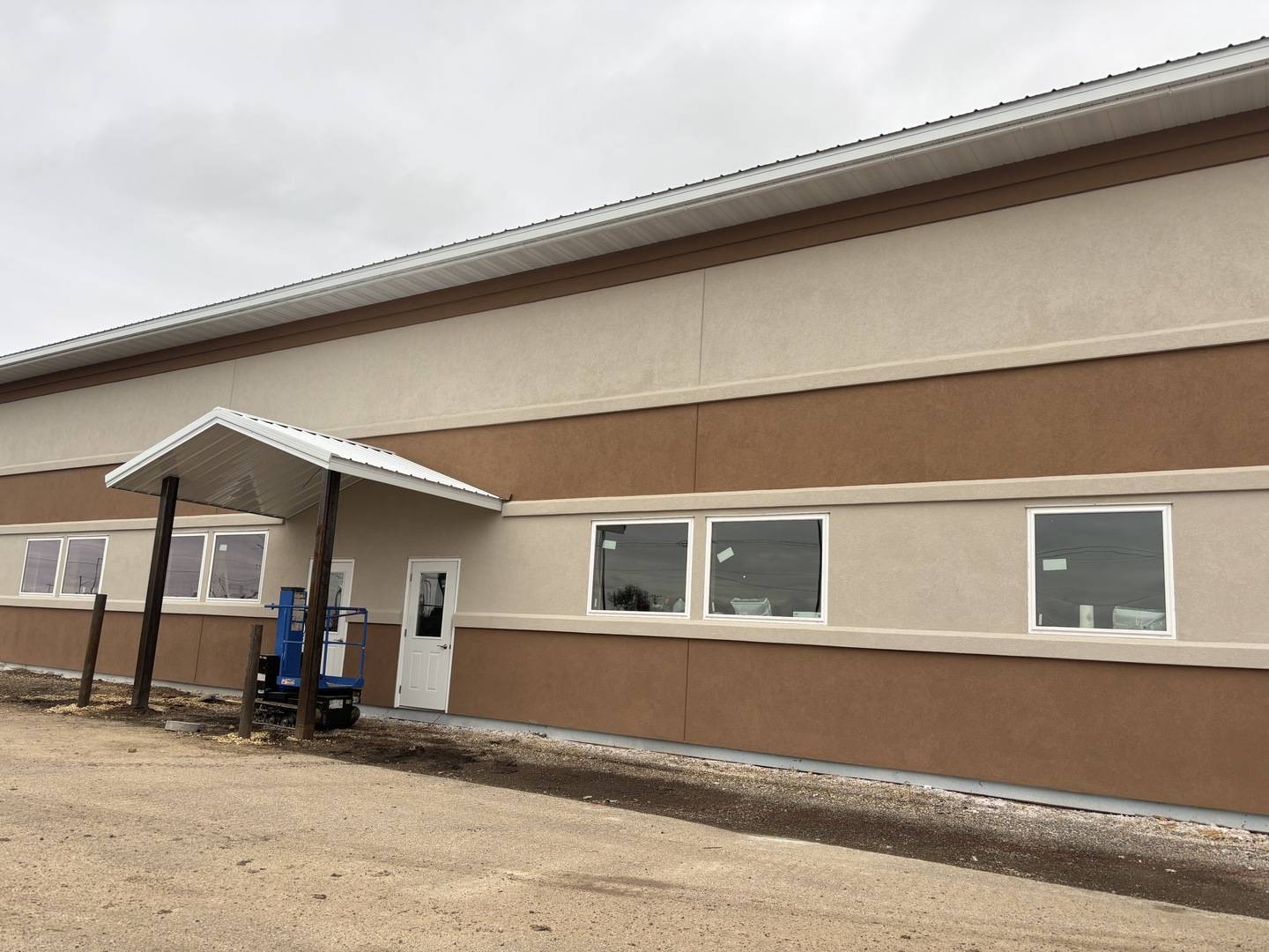 3052 LINCOLN WAY, Clinton, IA 52732