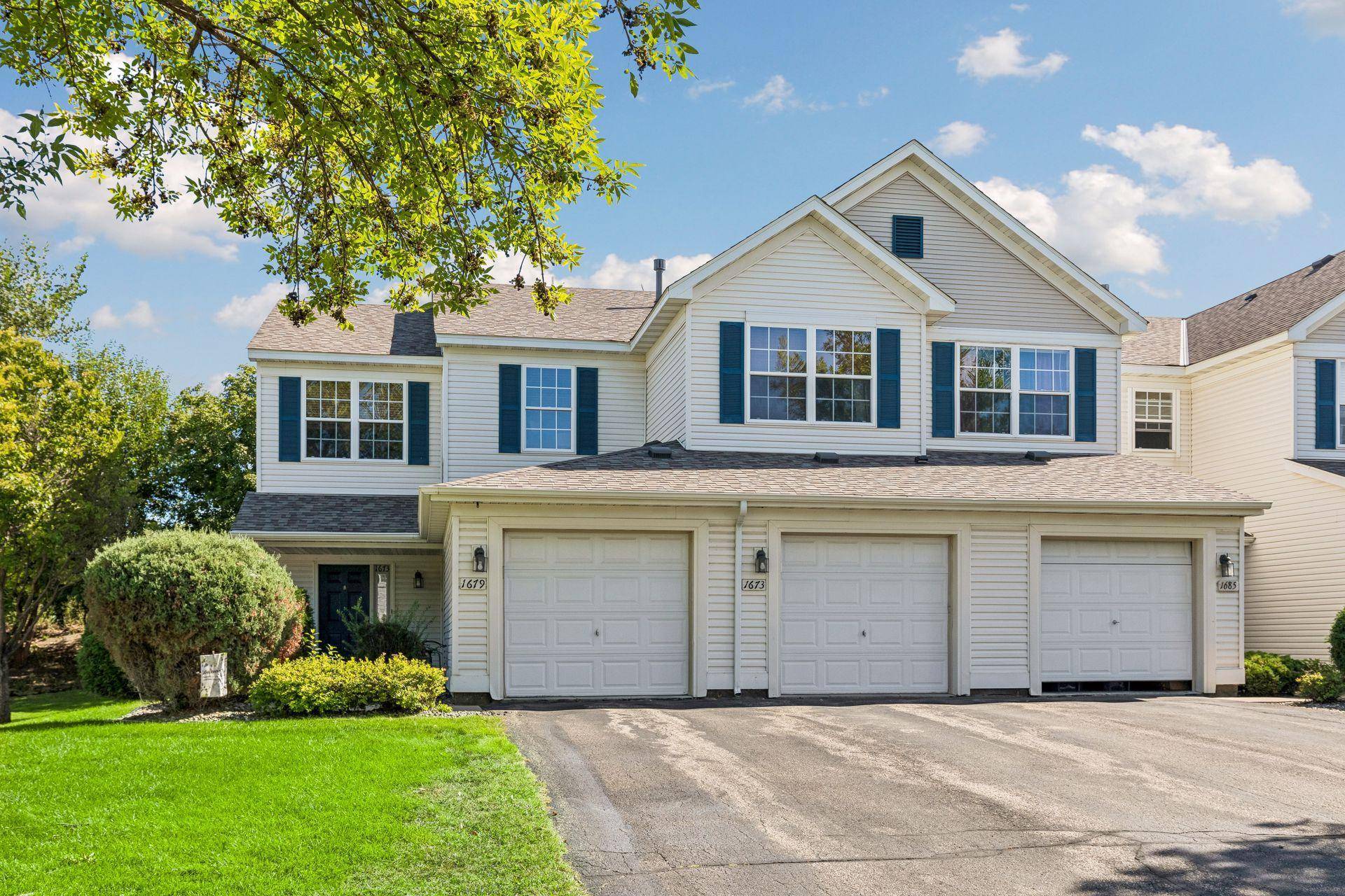 1673 Countryside DR, Shakopee, MN 55379
