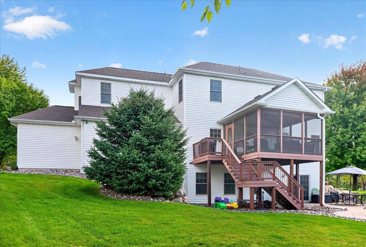 4533 Lasalle AVE NE, Saint Michael, MN 55376