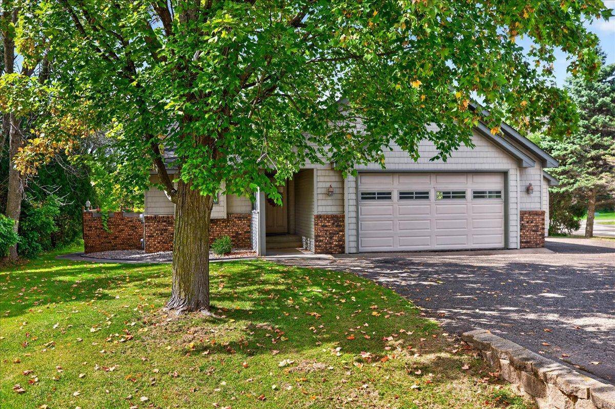 21990 Finley CT N, Forest Lake, MN 55025