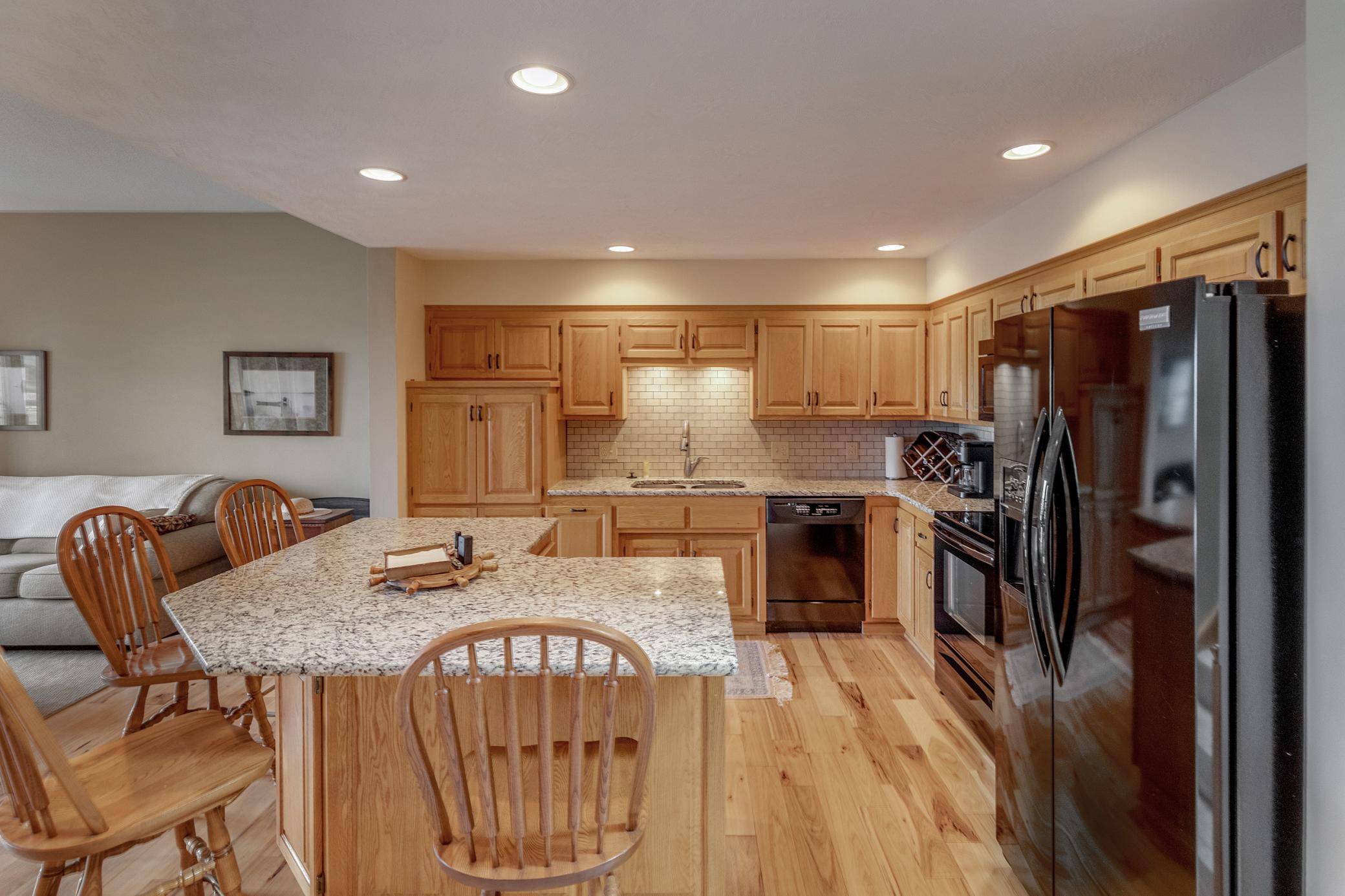 936 Railroad AVE W, Walker, MN 56484
