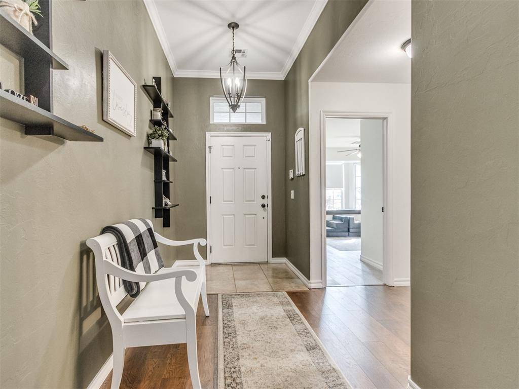 2137 Peacock DR, Edmond, OK 73012