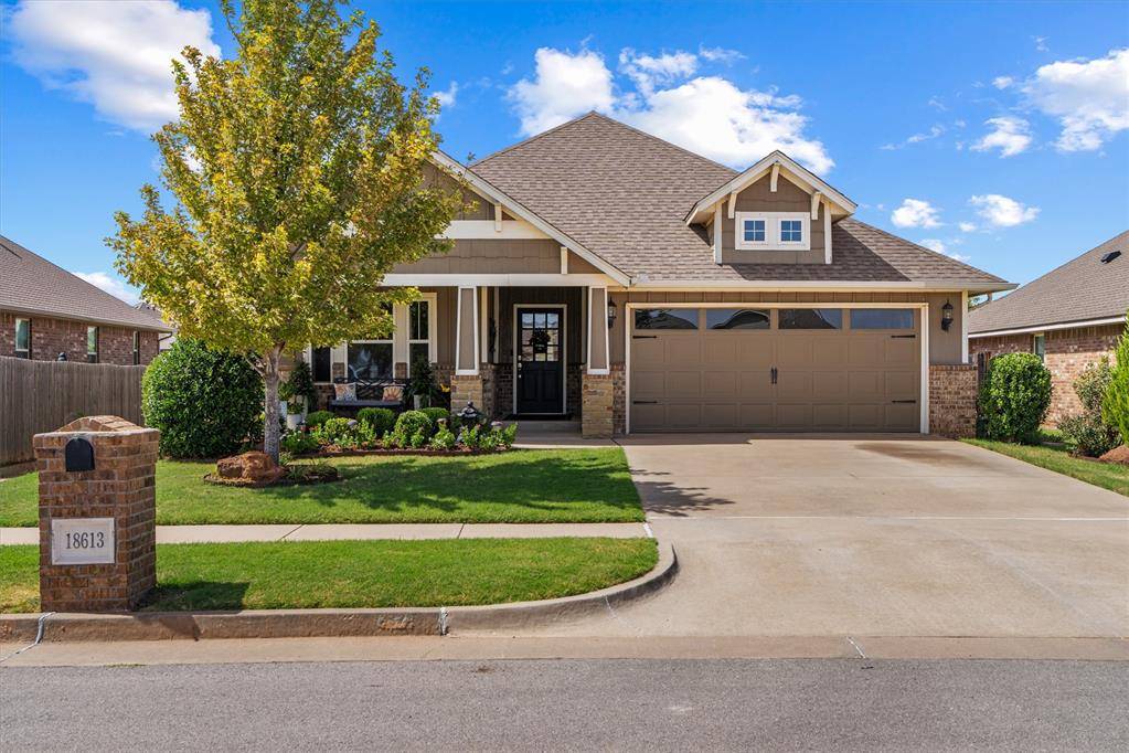 18613 Melogold DR, Edmond, OK 73012