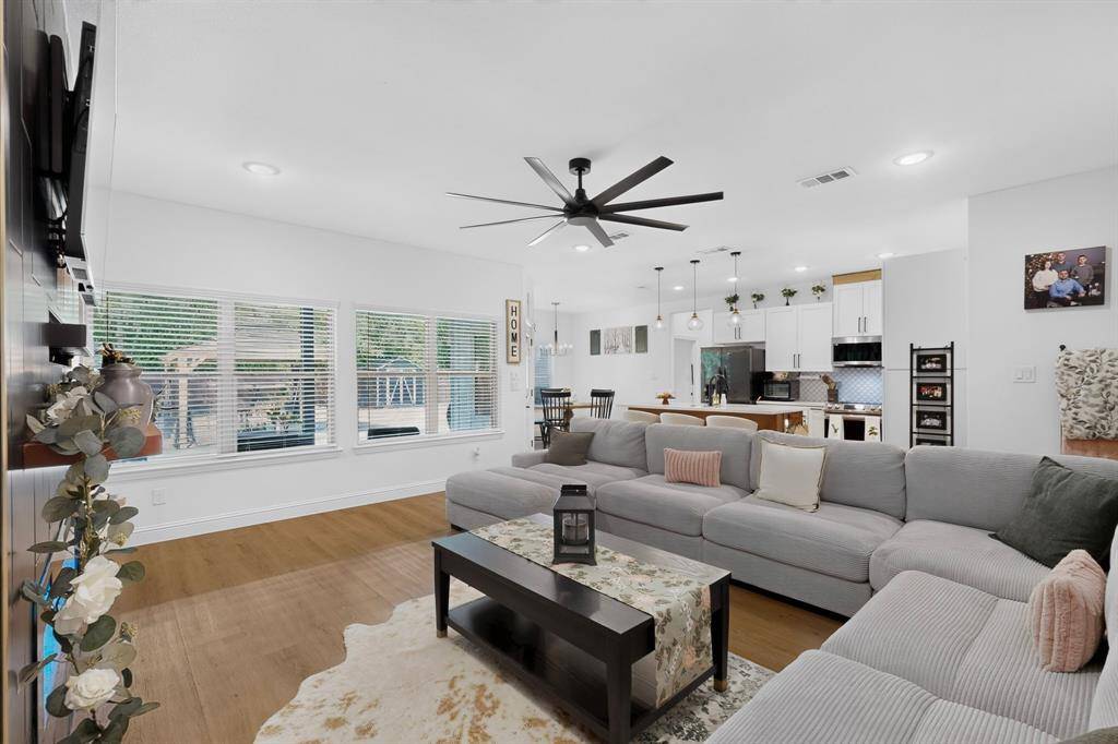 215 1/2 Aldridge Street, Waxahachie, TX 75165