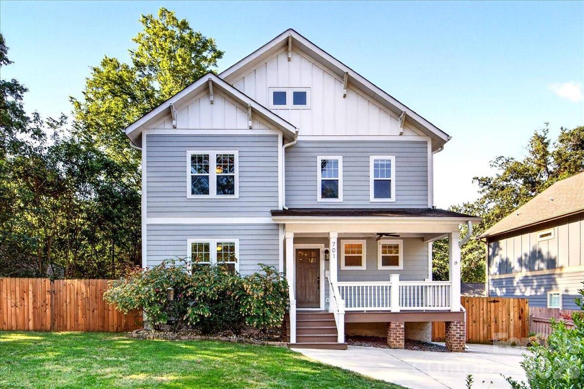 701 Seldon DR, Charlotte, NC 28216