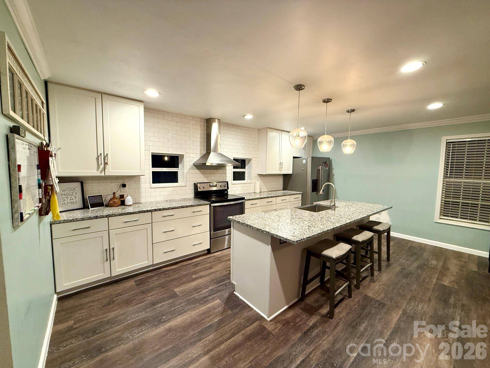 4632 Lynwood RD, Sherrills Ford, NC 28673