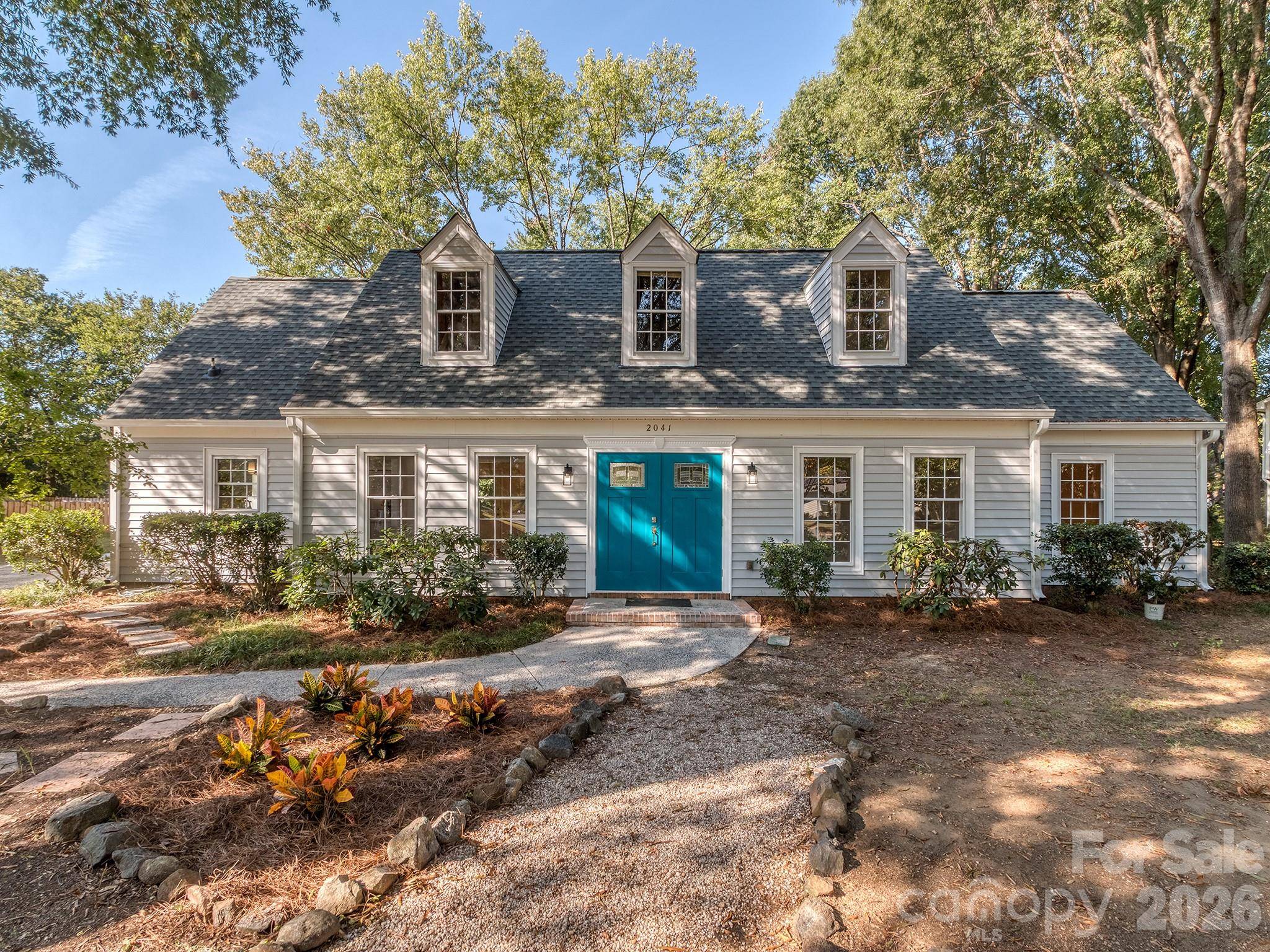 2041 Glouchester CIR, Charlotte, NC 28226