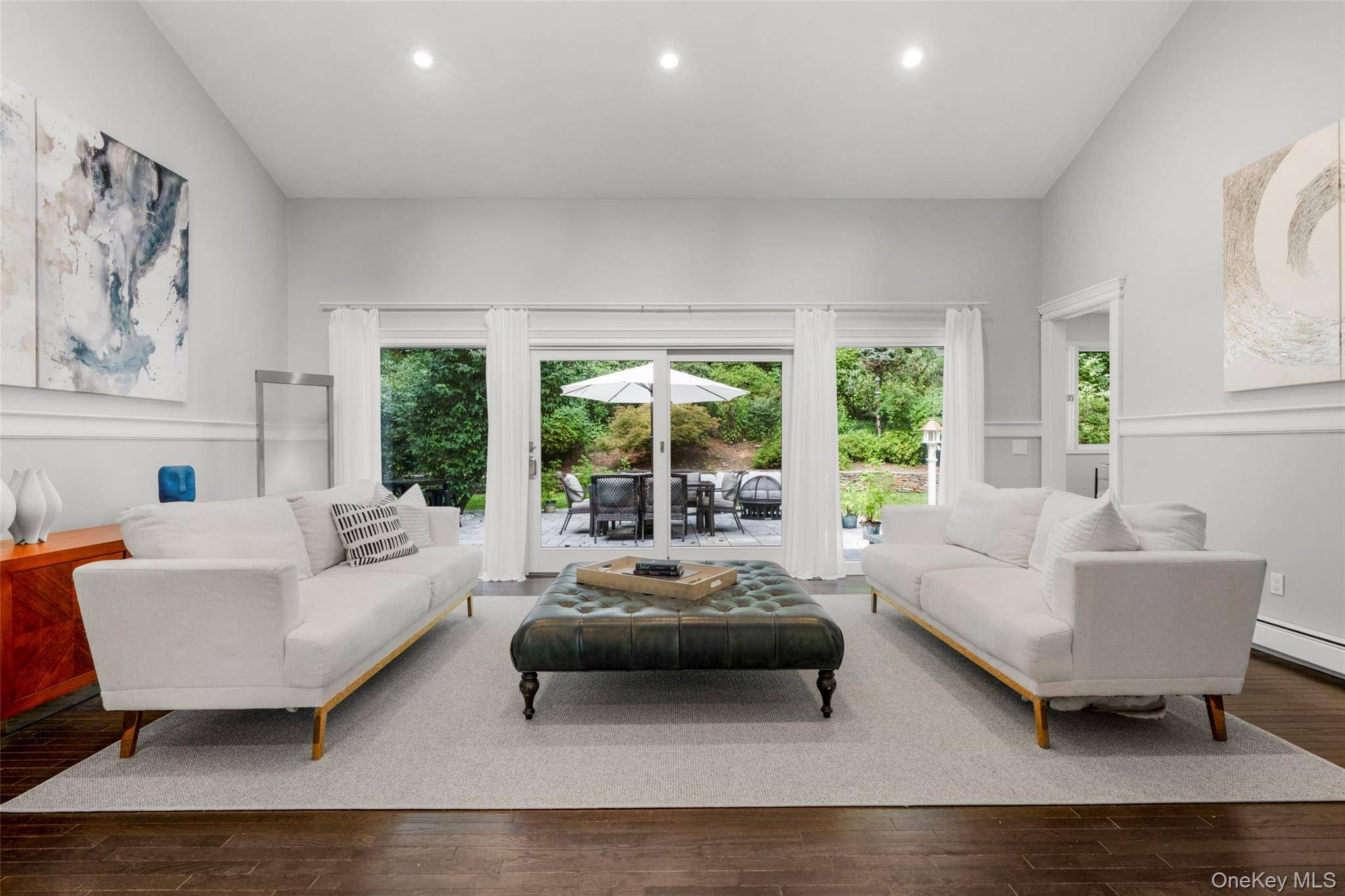 26 Cecilia LN, Pleasantville, NY 10570
