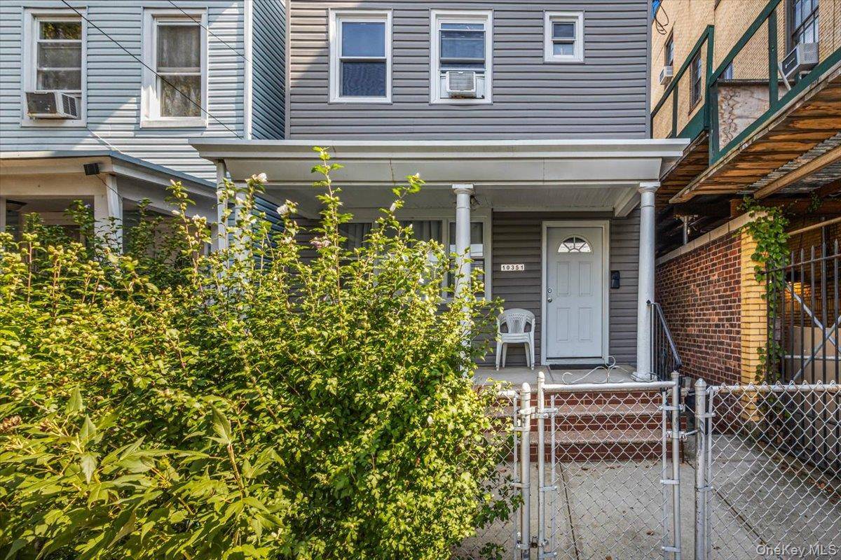 10351 101st ST, Richmond Hill, NY 11417