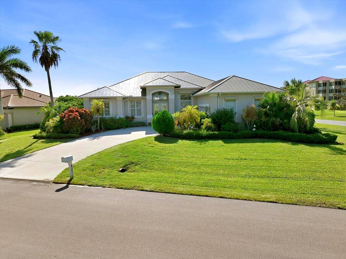 585 CORAL CREEK DR, Placida, FL 33946