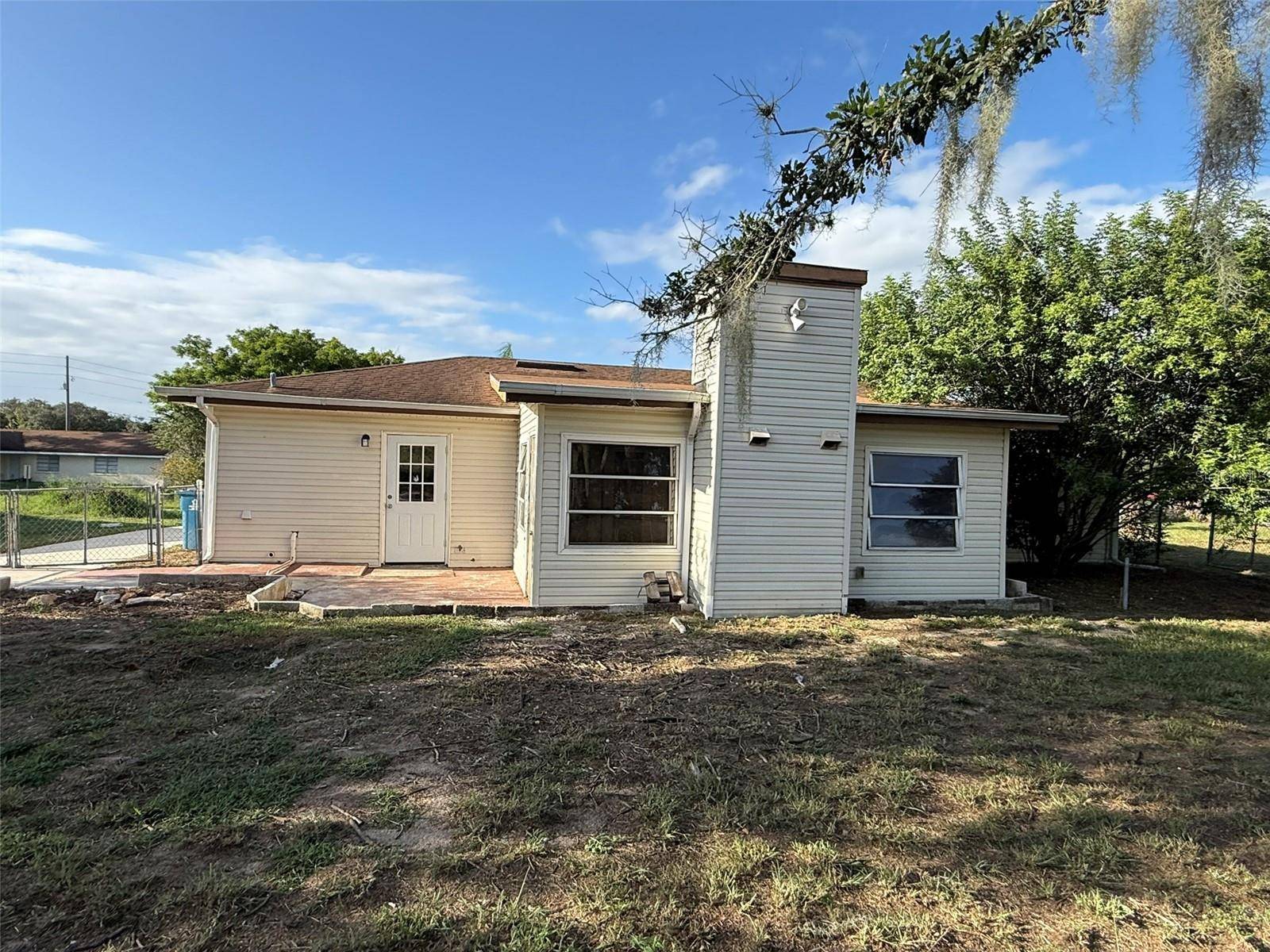 2024 BEL OMBRE CIR, Lake Wales, FL 33898