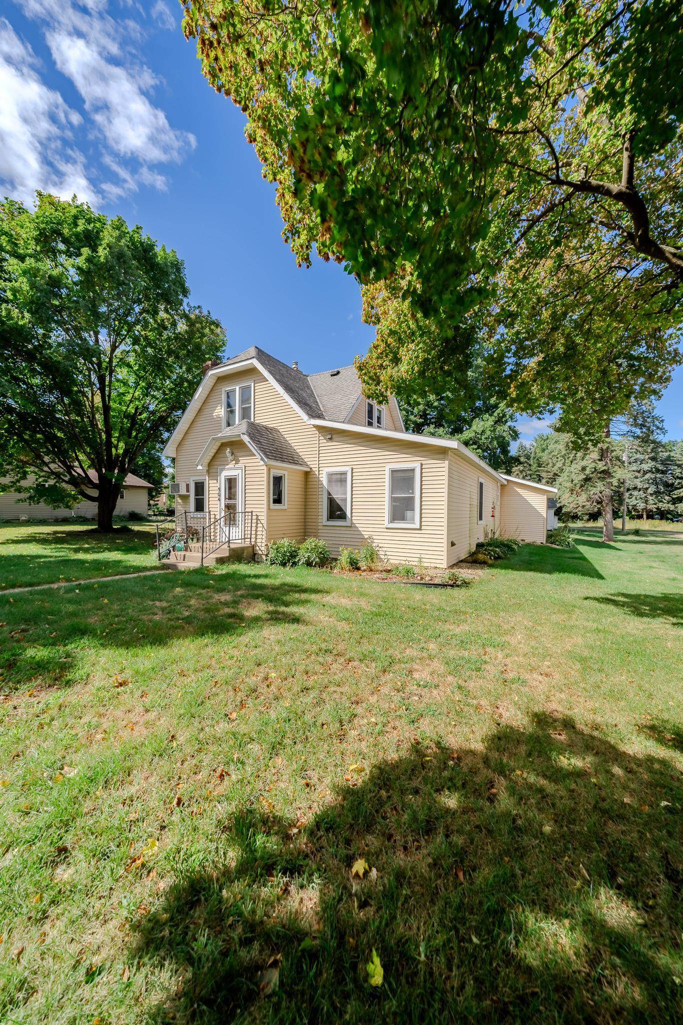 504 Degraff AVE, Swanville, MN 56382