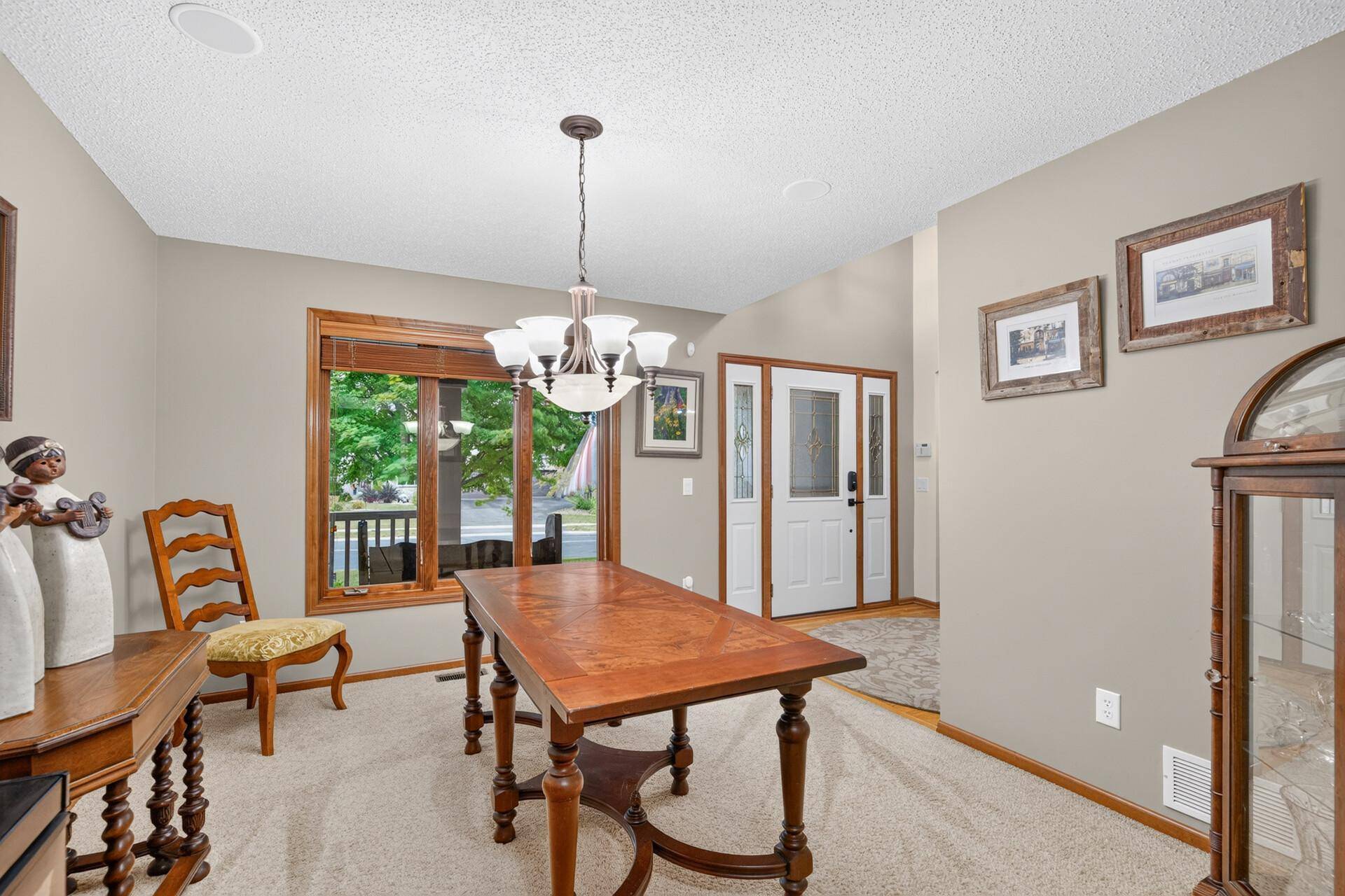 830 Ramsey AVE, Carver, MN 55315
