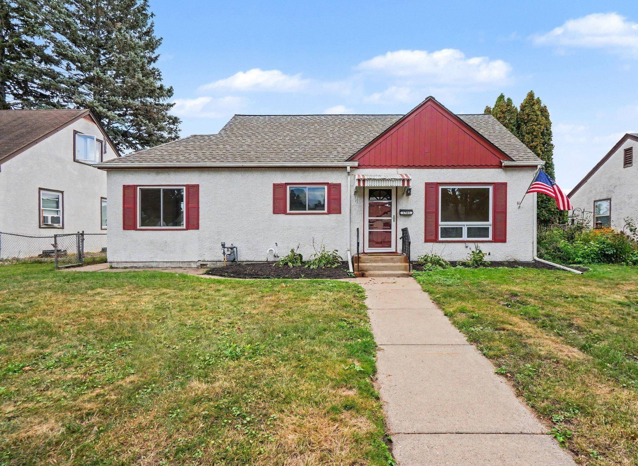 1708 Nevada AVE E, Saint Paul, MN 55106