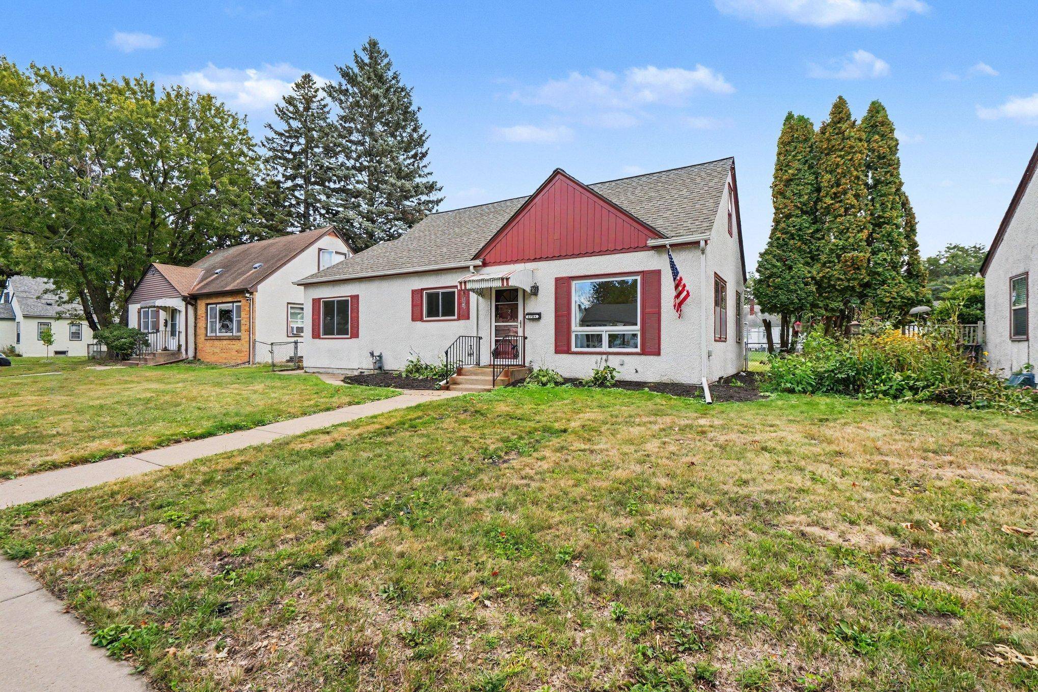 1708 Nevada AVE E, Saint Paul, MN 55106
