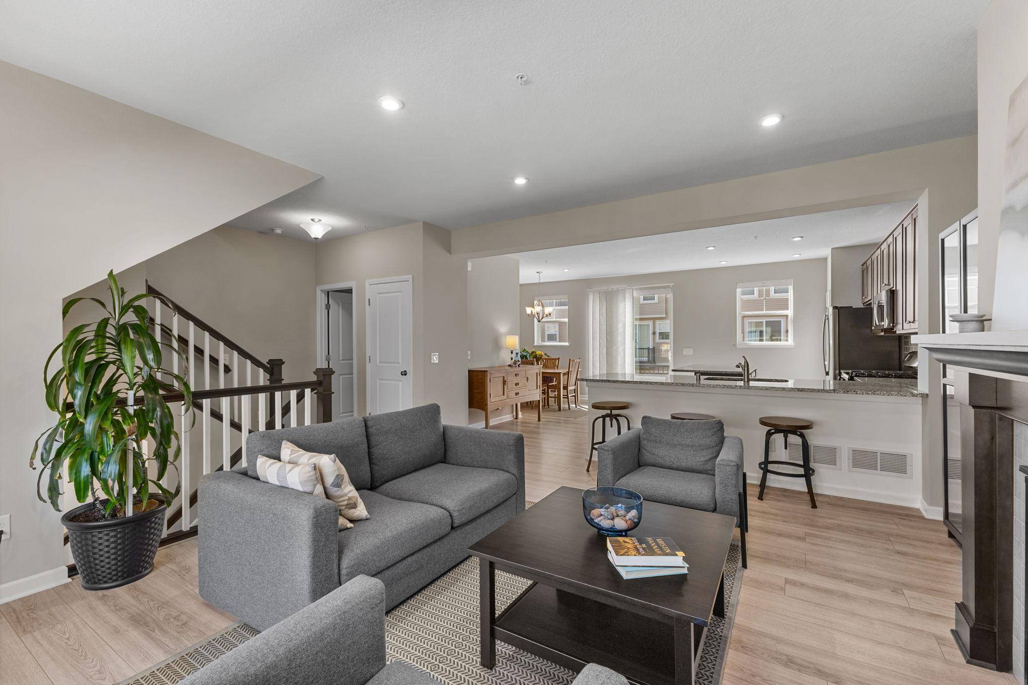 7683 Anthony PL, Victoria, MN 55386