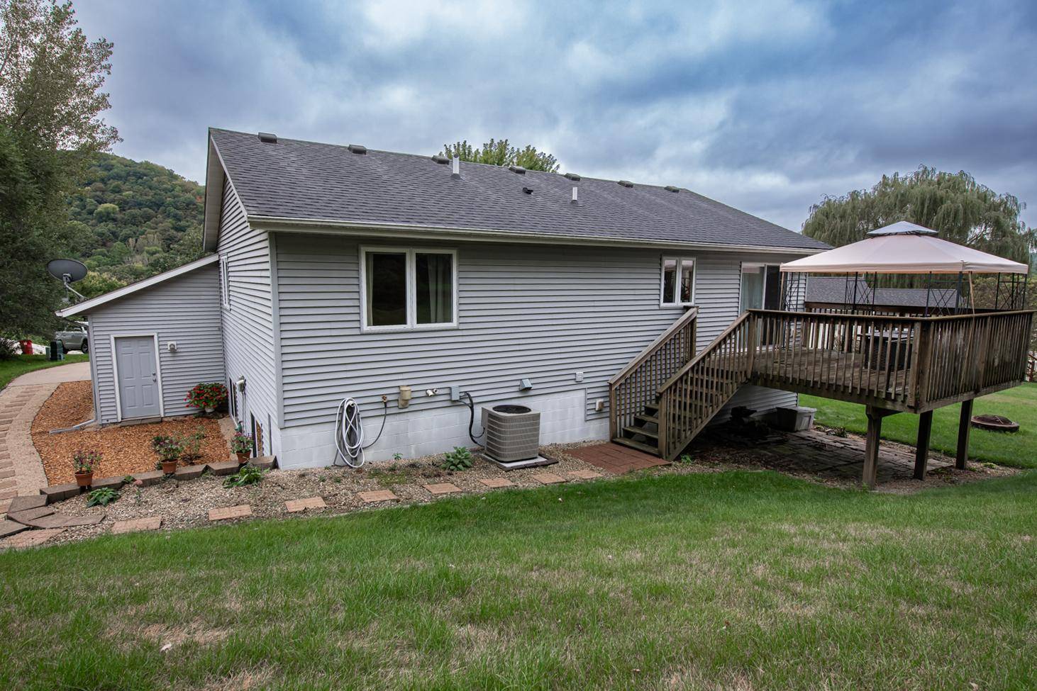 8540 Crocus LN, Winona, MN 55987