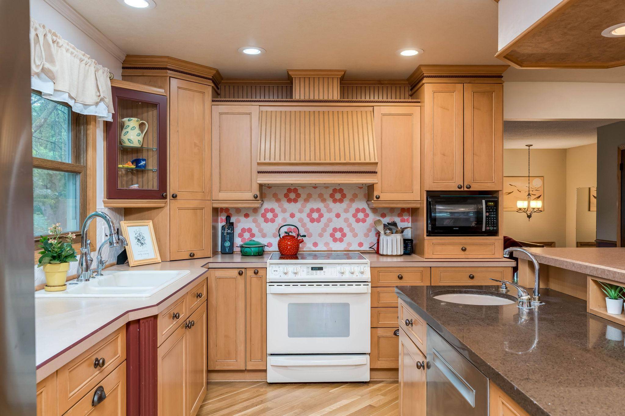 30 Lincoln LN, New Ulm, MN 56073
