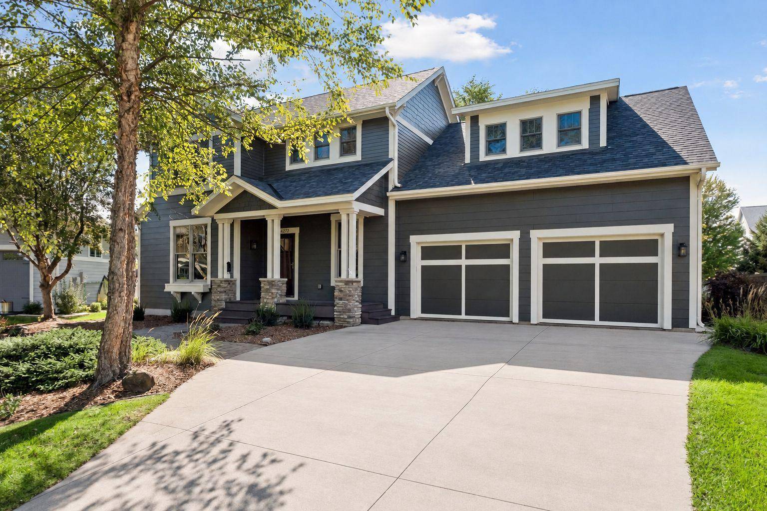 14272 Grantaire LN N, Hugo, MN 55038