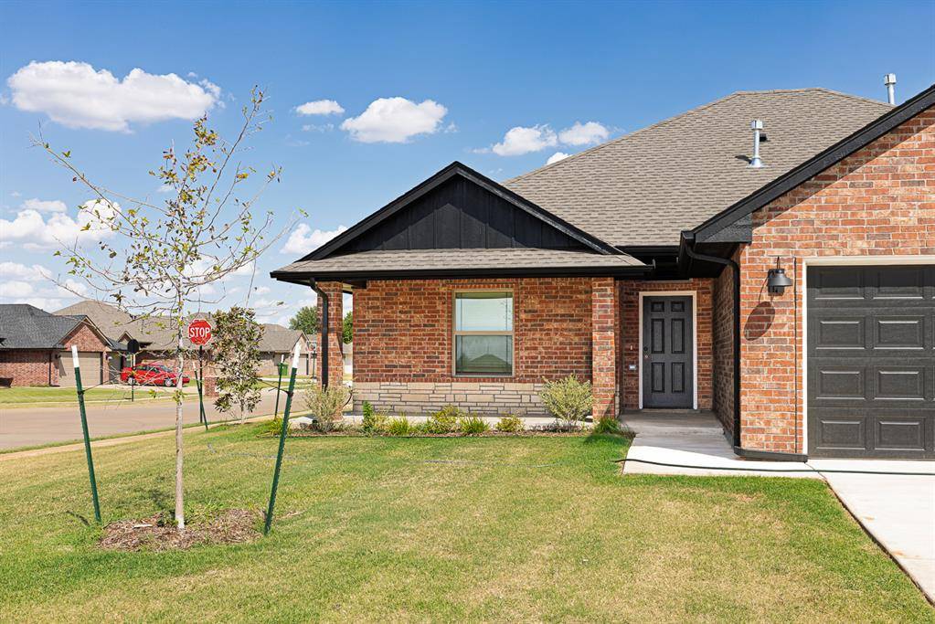 4537 Adobe CT, Yukon, OK 73099