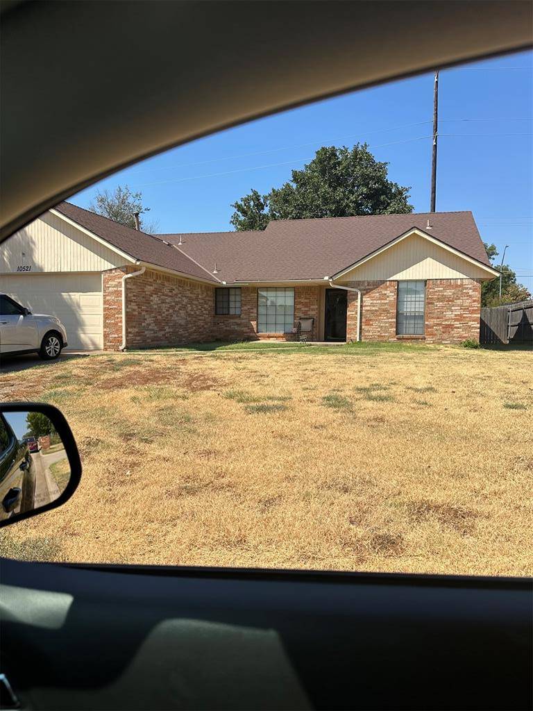 10521 Honeysuckle LN, Oklahoma City, OK 73130