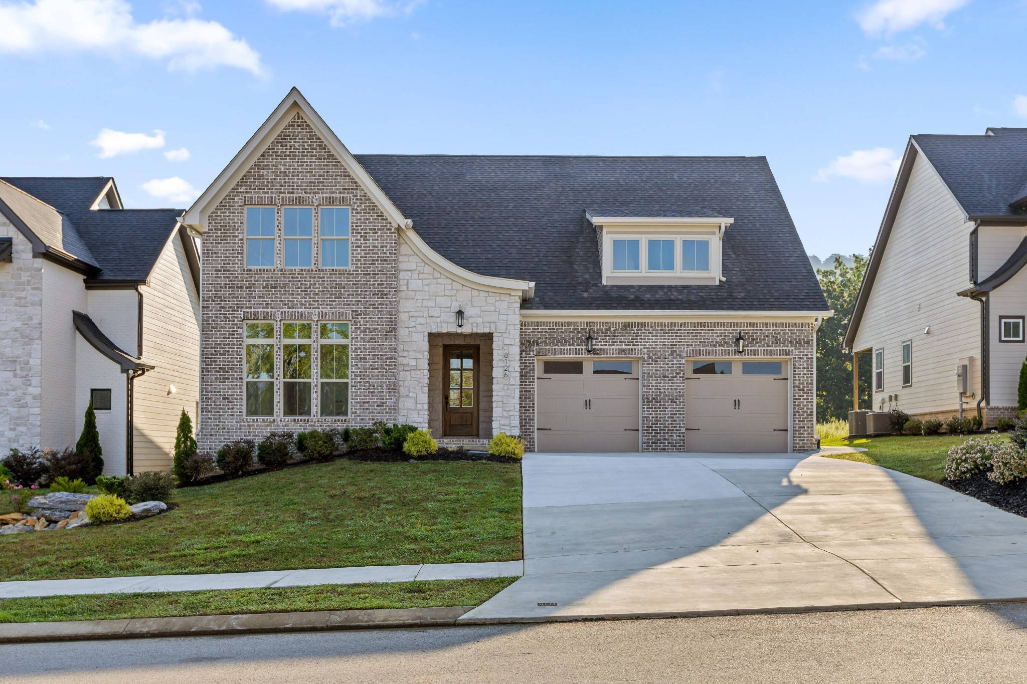8126 Sir Oliphant Way, Ooltewah, TN 37363