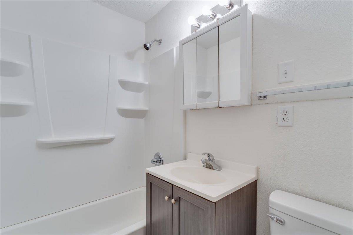 1233 N Lorraine, Wichita, KS 67214