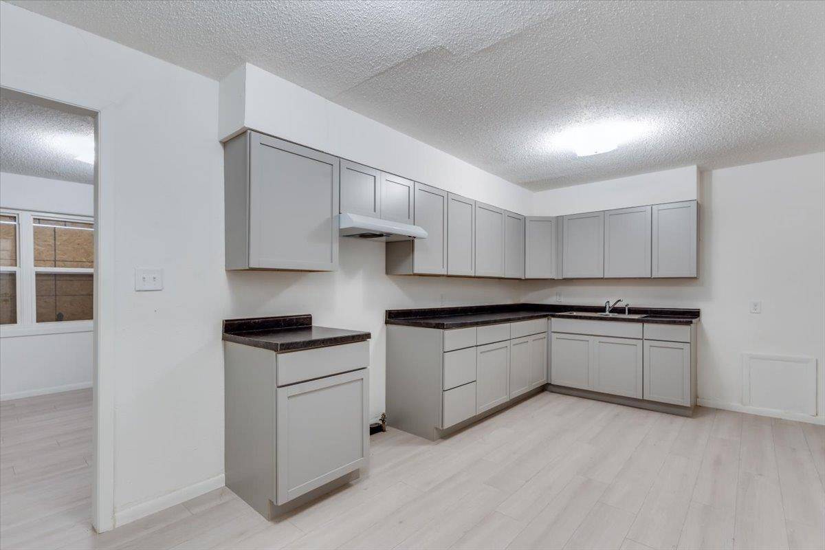 1233 N Lorraine, Wichita, KS 67214
